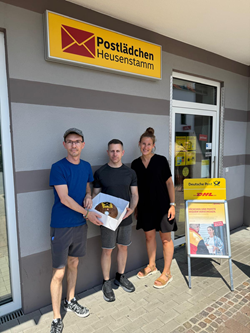 Viel Erfolg im neuen Postlädchen. (V.l. Chris Gröger, Oliver Hainz, Juliane Blümmel)