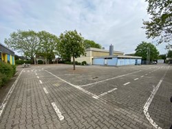 Schulgelände
