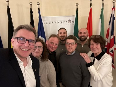 Der neue Gewerbevereins-Vorstand zu Besuch im Rathaus. V.l.: Bürgermeister Steffen Ball, Angelin Stirnberg, Ralf Ott, Sebastian Höhn, Wirtschaftsförderer Andre Grotjann, Sedat Tekin und Dorothea Groß.