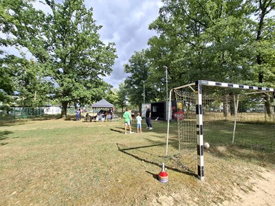 Gelände am Schwimmbad.