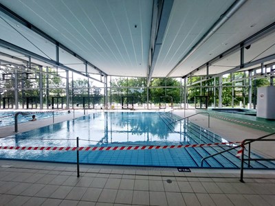 Bad Heusenstamm: Gesperrtes Lehrschwimmbecken