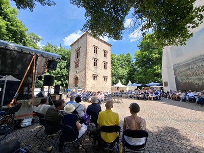Offizieller Festakt am Bannturm.