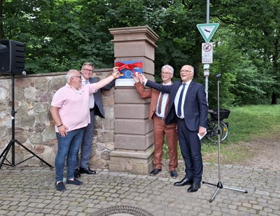 Einweihung des Saint-Savinois-Platzes.