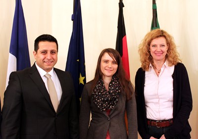 v.l.: Bürgermeister Halil Öztas, Seniorenberaterin Jasmin Fickinger, Fachdienstleiterin Kerstin Stanek