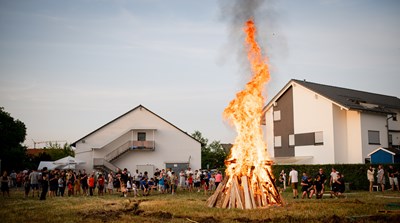 Johannisfeuer in Rembrücken.