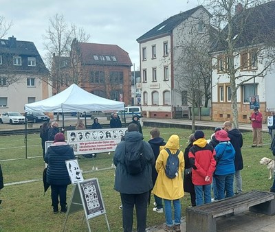 Gedenkveranstaltung 2026 auf dem Bahnhofsplatz. (Foto: Firdes Ceylan)
