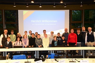 Das gewählte Kinder- und Jugendparlament.