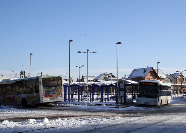 Heusenstammer Busbahnhof im Winter (Foto: R. Dinkelborg/Magistrat)