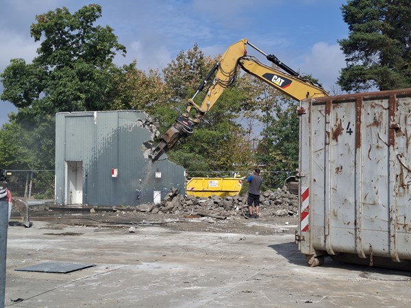 Abriss Tankstelle Rewe Center.