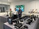 Wirtschaftsförderung vor Ort. V.l.: Wirtschaftsförderer André Grotjann, Shinsuke Ikegami (General Manager), Bürgermeister Steffen Ball